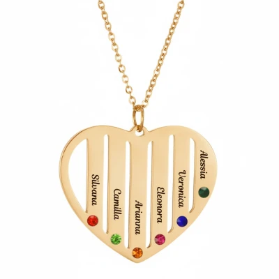 Collana con ciondolo a cuore con sei nomi