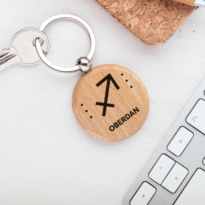 Portachiavi in legno - Con il segno zodiacale Sagittario
