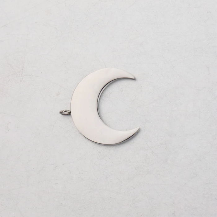 Collana con ciondolo a mezzaluna