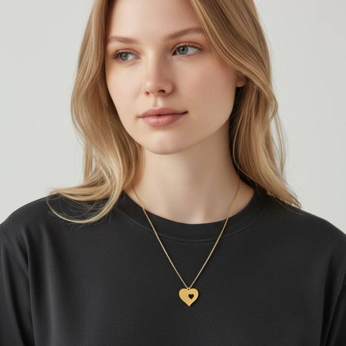 Collana con ciondolo