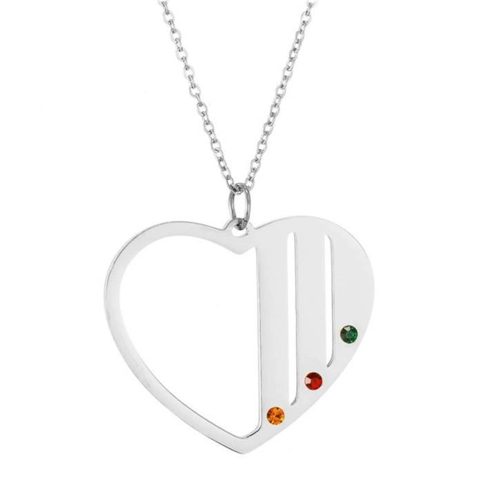 Collana con ciondolo a cuore con tre nomi