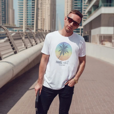 Maglietta personalizzata - Dipendente dal viaggio