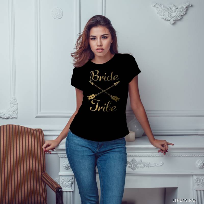 Maglietta personalizzata per l’addio al nubilato – Bride Tribe