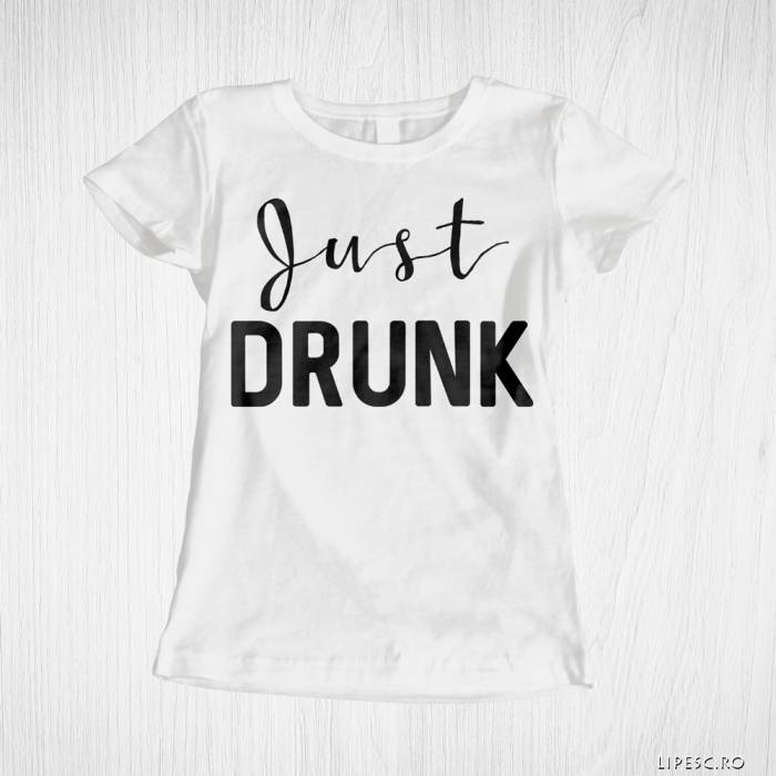Maglietta personalizzata per l’addio al nubilato – Just Drunk