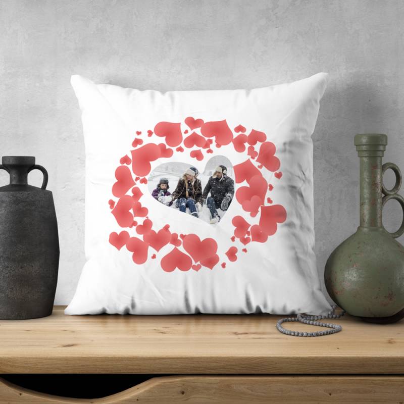 Cuscino personalizzato con cuoricini